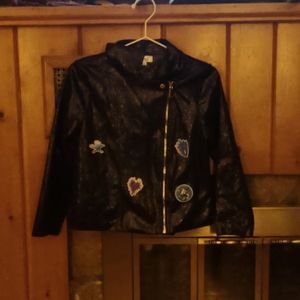 This is something that has never been worn and is a good gift for a little girl.